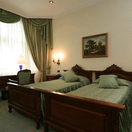 Grand London Szálloda 5*