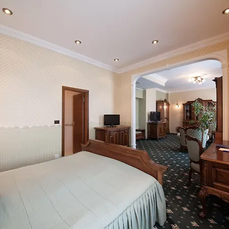 Hotel Grand London Warna