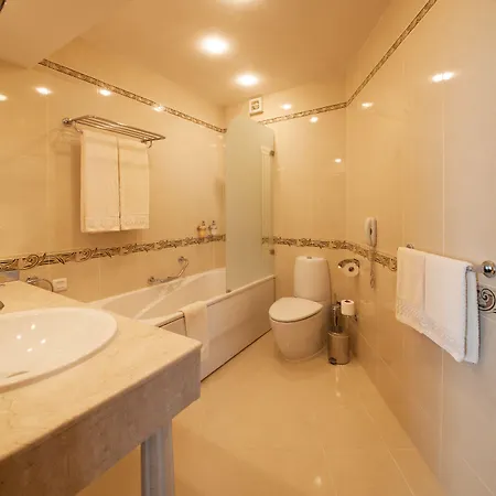 Отель Grand London Варна