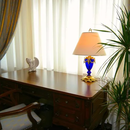 Отель Grand London