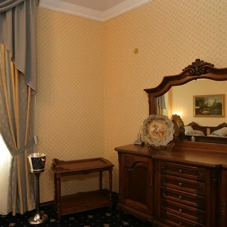 Grand London Отель Варна