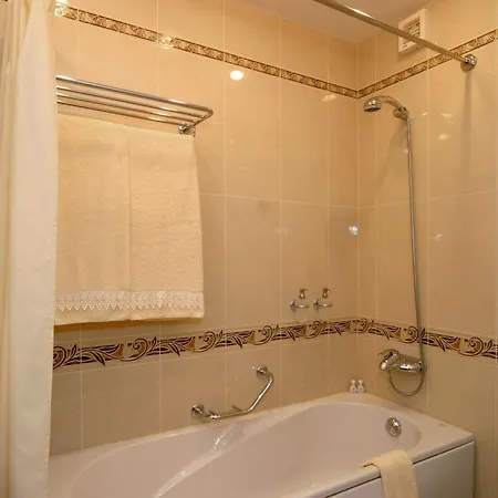 Готель Grand London 5*