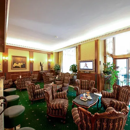 Готель Grand London 5*