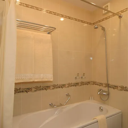 Готель Grand London 5*