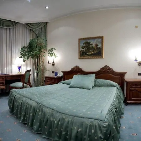 Grand London Отель