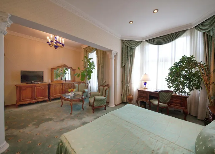 그랜드 런던 호텔 5*