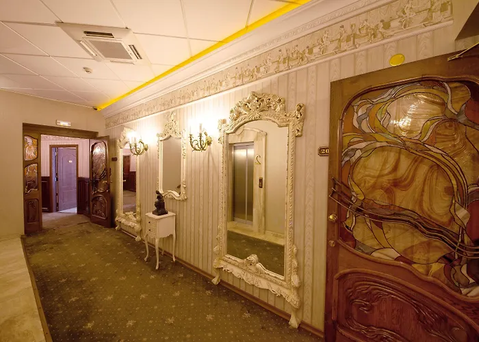 Otel Grand London Varna